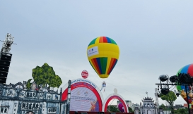 Chào mừng segems 31 tại Hải dương tổ chức nhiều hoạt động vui chơi giải trí như bay kinh khí cầu . Hát quan họ , dân ca . Pháo đất vvv